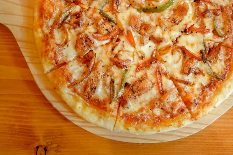 Roasted Garlic Chicken thin crust pizza